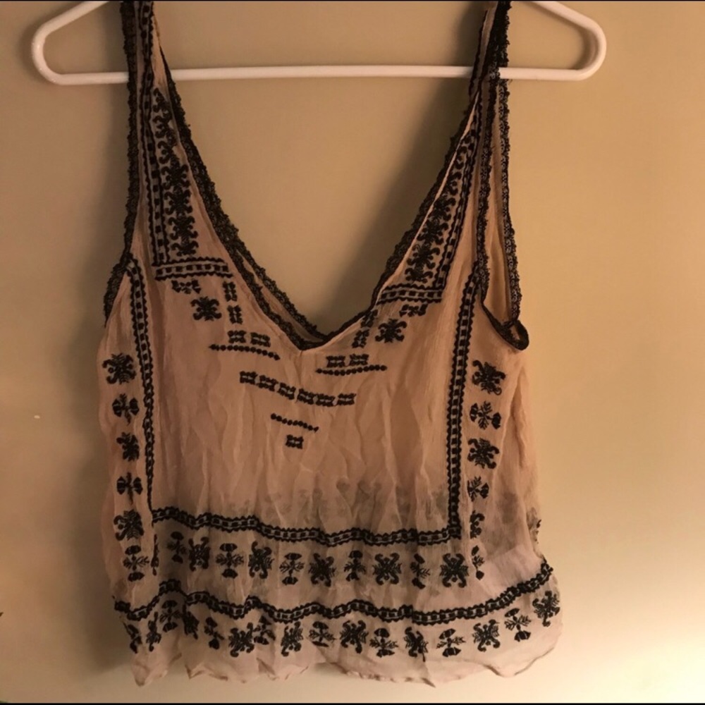 ❌sold❌UO Ecoté boho embroidered crinkle gauze top - Picture 3 of 5